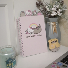 ПОПЕРЕДНЄ ЗАМОВЛЕННЯ Блокнот у лінію Pusheen x Hello Kitty А5